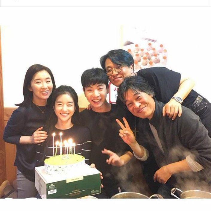 instagram.com/komoonyoung