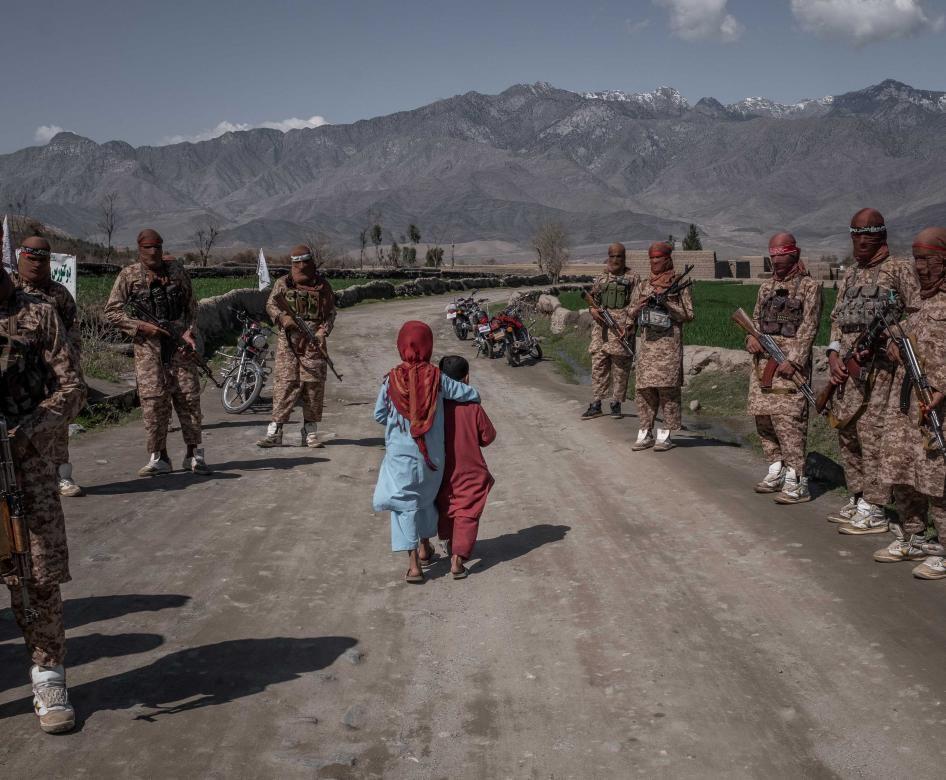 Taliban Taklukkan 3 Ibu Kota di Afghanistan dalam Sehari
