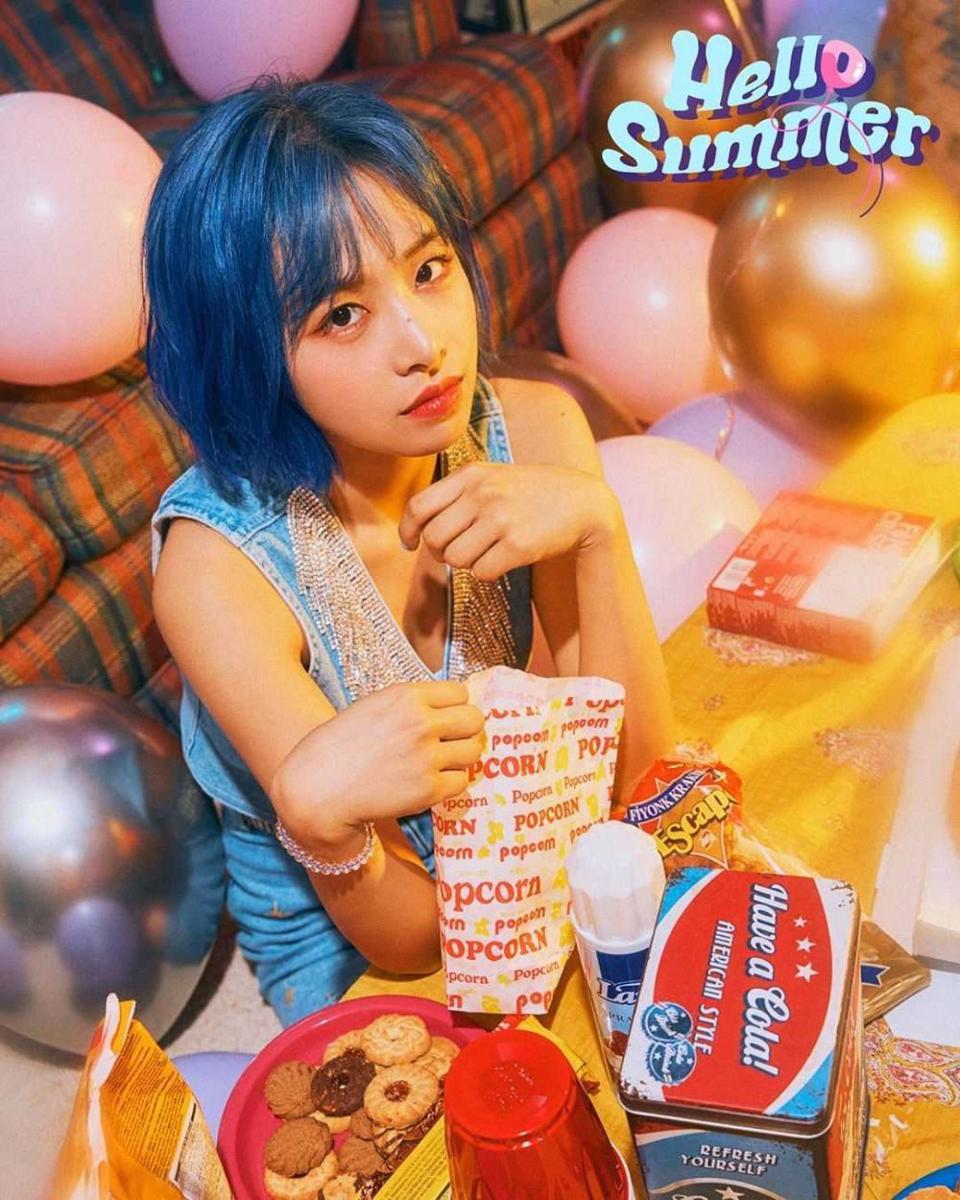 instagram.com/official.april