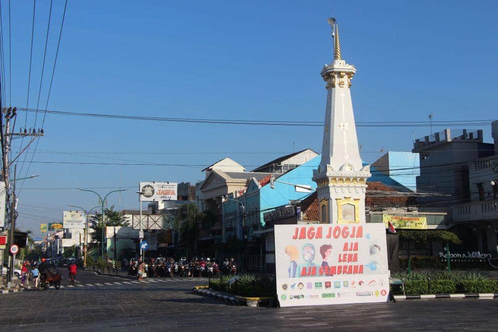 Aksi aliansi masyarakat sipil Yogyakarta tentang ajakan warga agar patuh pada protokol kesehatan, 1 Agustus 2020. Dokumentasi masyarakat sipil