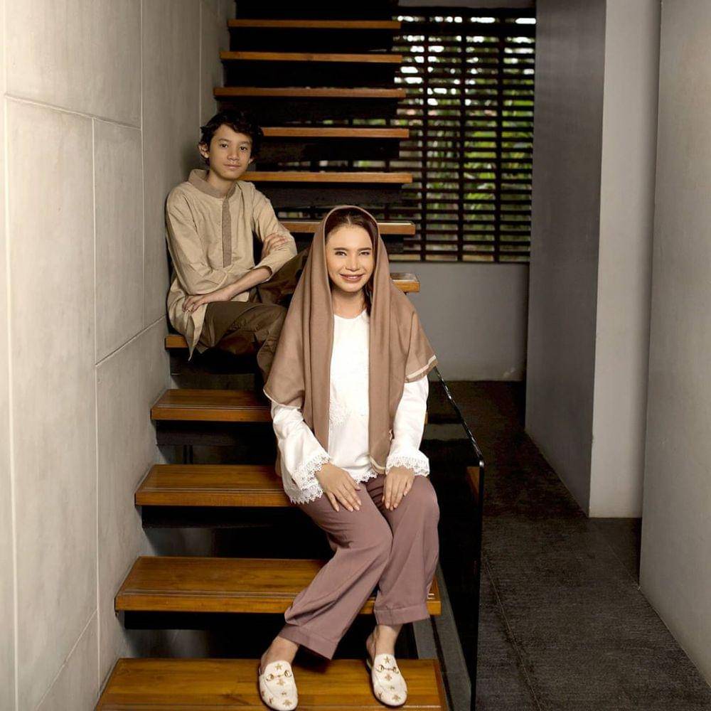 instagram.com/itsrossa910/