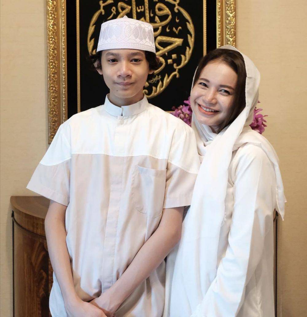 instagram.com/itsrossa910/