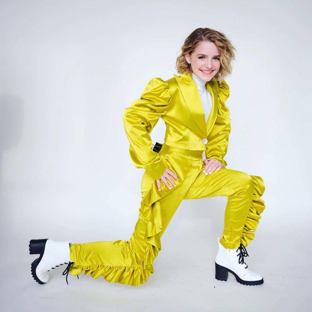 instagram.com/mckennagraceful