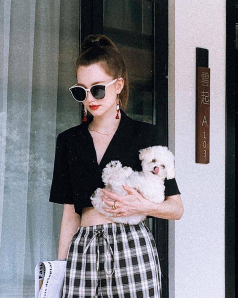 instagram.com/theanastasiah