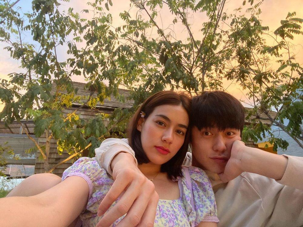 10 Potret Mesra Aktor Thailand Mark Prin dan Kekasih, Couple Goals!