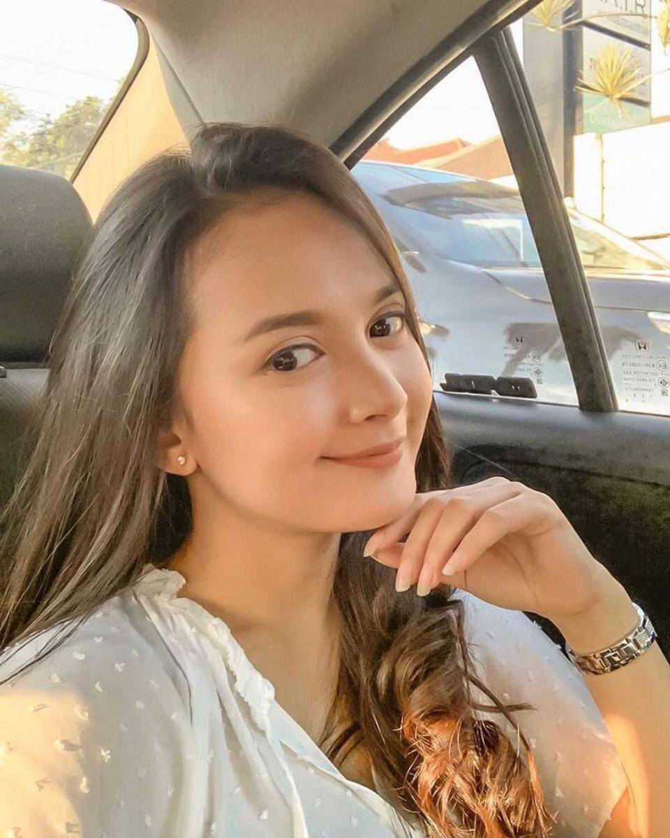 Instagram.com/rosnitaputri
