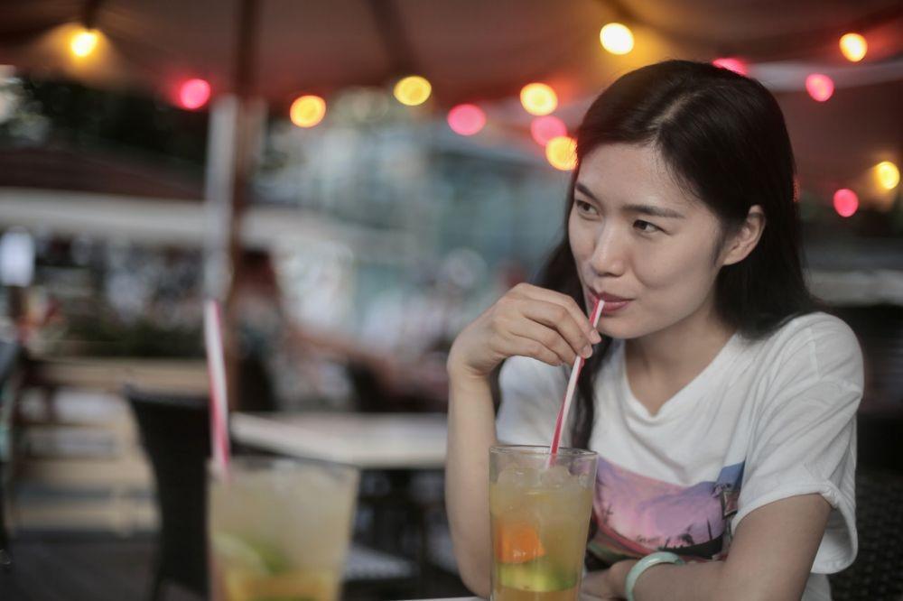 Sejarah dan Asal Usul Adanya Sedotan, Kapan Mulai Digunakan?
