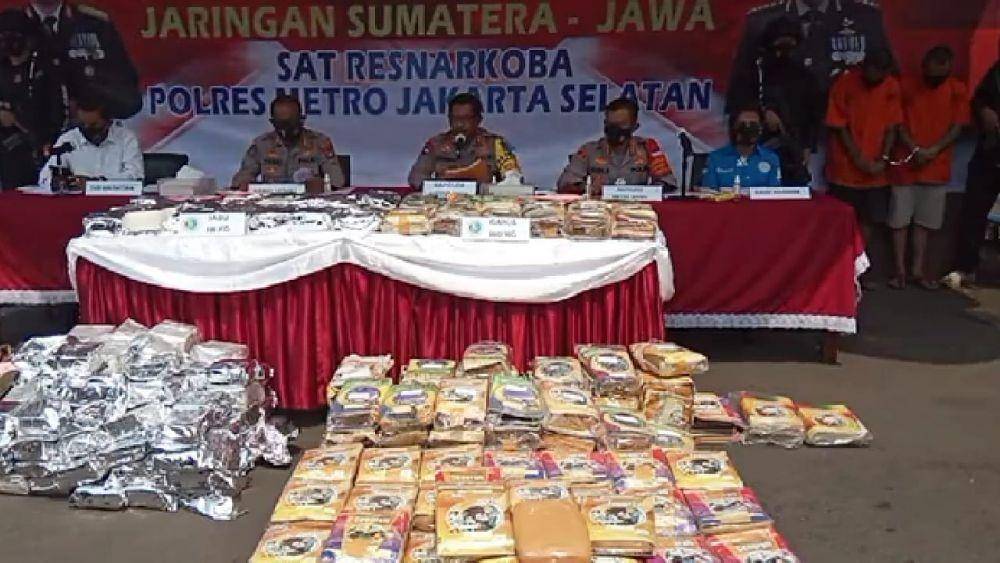 Rilis Kasus Narkoba Polres Jakarta Selatan (Instagram.com/Polres_Metro_Jakartaselatan)