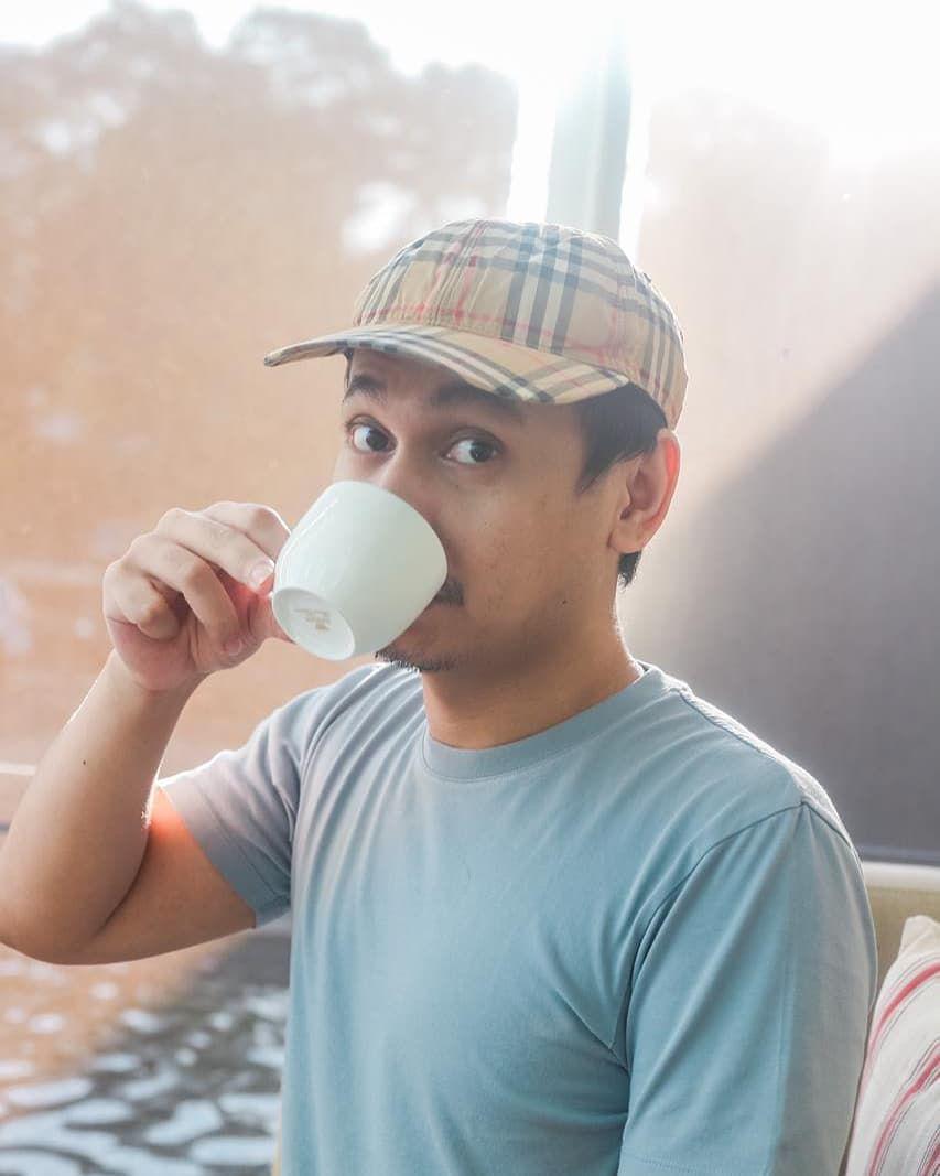 instagram.com/raditya_dika