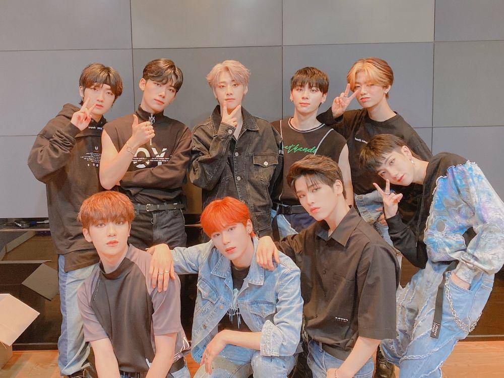 twitter.com/official__1the9