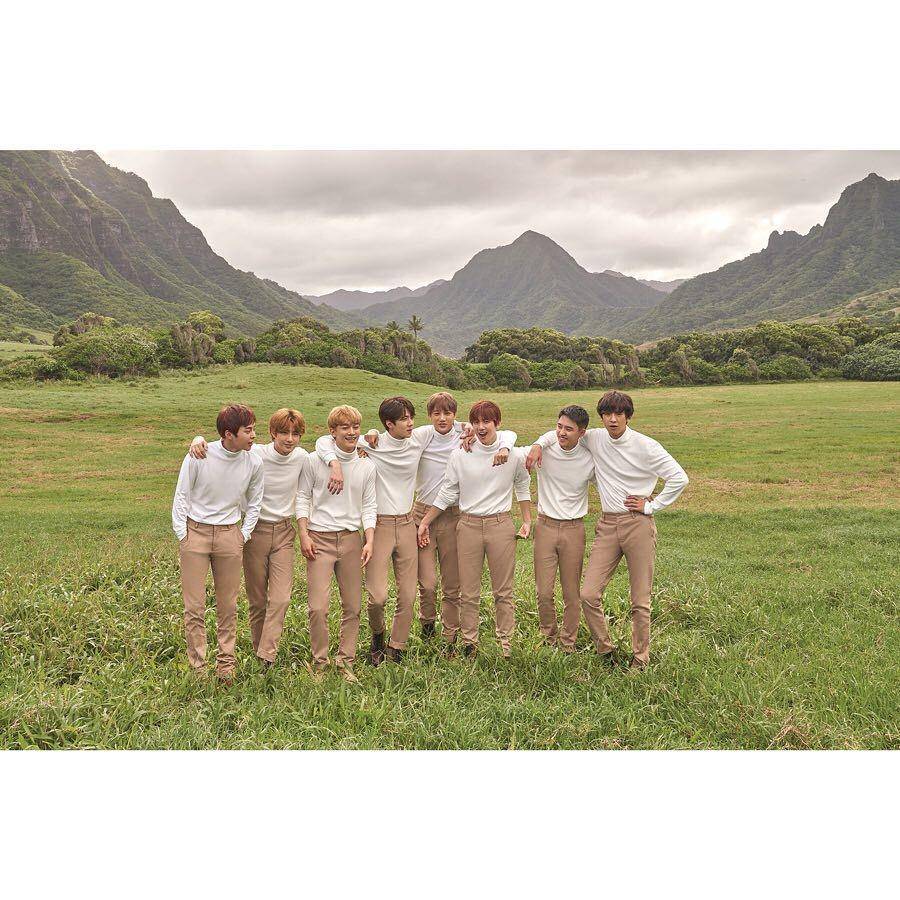 instagram.com/weareone.exo
