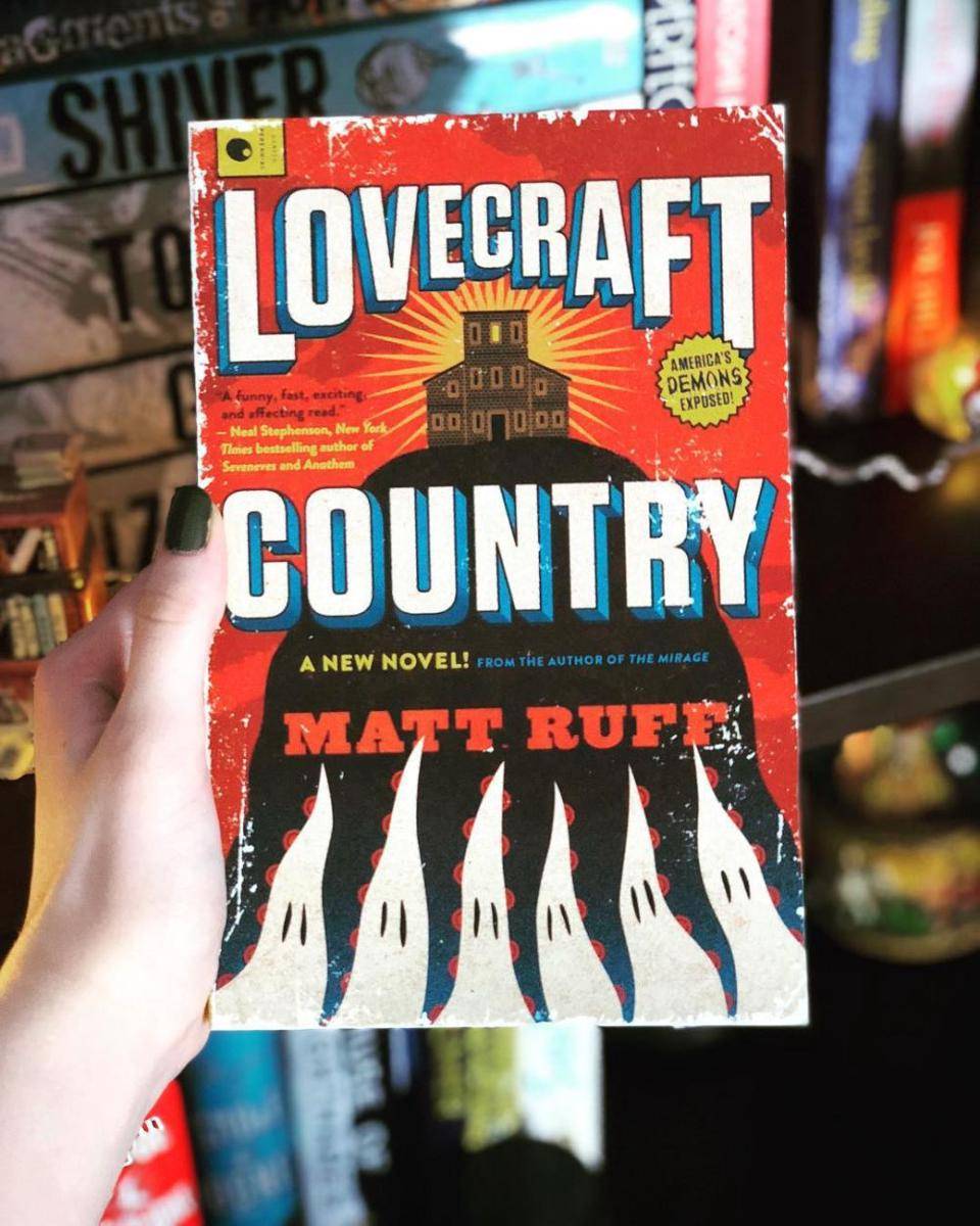 instagram.com/bookishcryptid/
