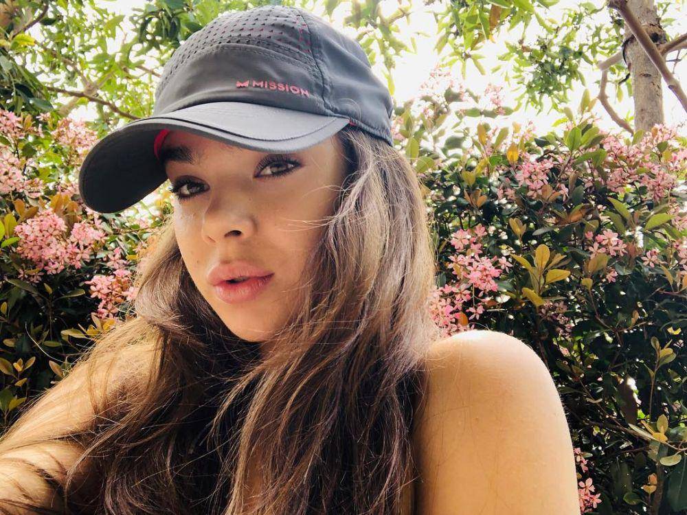 Instagram.com/haileesteinfeld