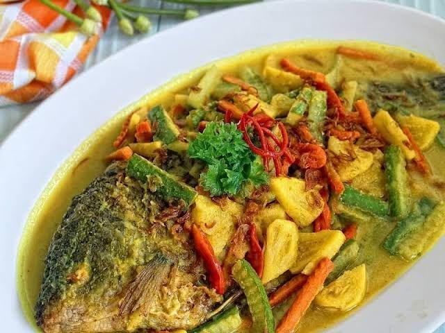 Resep Ikan Masak Acar Kuning dan Cara Membuatnya