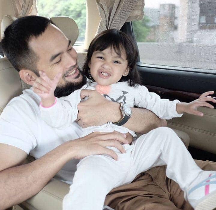 instagram.com/teukuwisnu