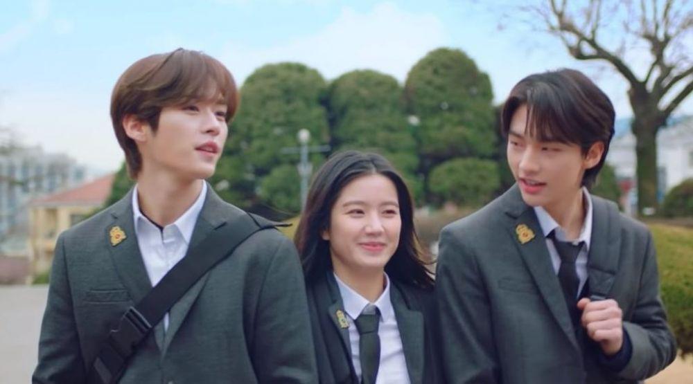 Layaknya KDrama, 6 MV KPop Ini Punya Alur Cerita Bikin Baper!