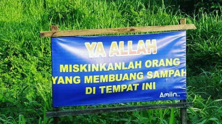 Facebook.com/KementrianHumorIndonesia