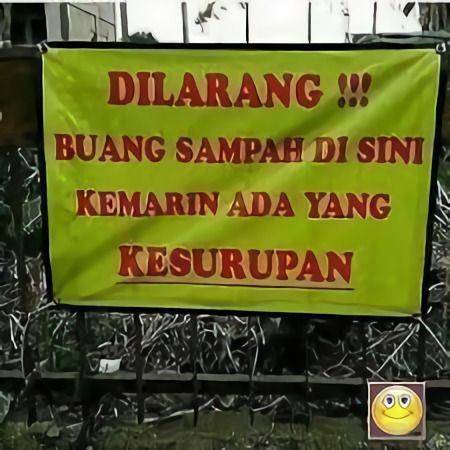 Facebook.com/KementrianHumorIndonesia