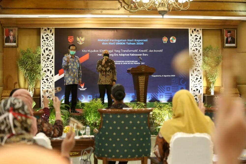 Menteri Koperasi Teten Masduki dan Gubernur DIY / Dokumentasi Humas DIY