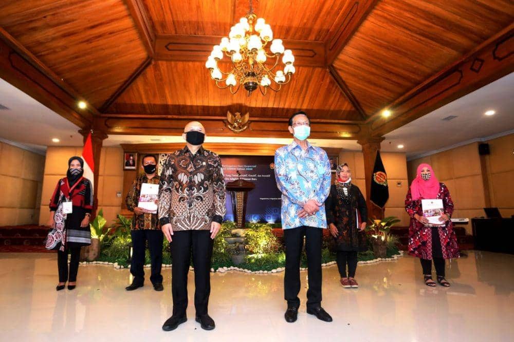 Menteri Koperasi Teten Masduki dan Gubernur DIY / Dokumentasi Humas DIY