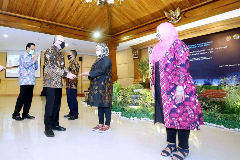 Menteri Koperasi Teten Masduki dan Gubernur DIY / Dokumentasi Humas DIY