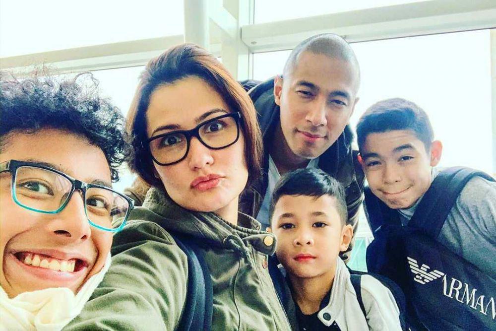 10 Potret Kompak Keluarga Marcell Siahaan, Penuh Kehangatan!