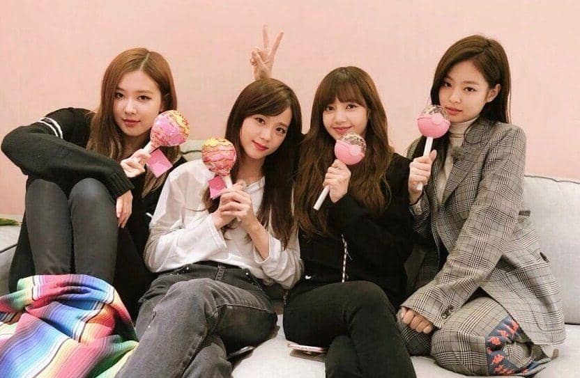 instagram.com/blackpinkofficial