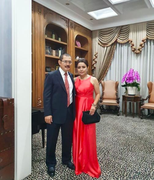 instagram.com/mayangsaritrihatmodjoreal