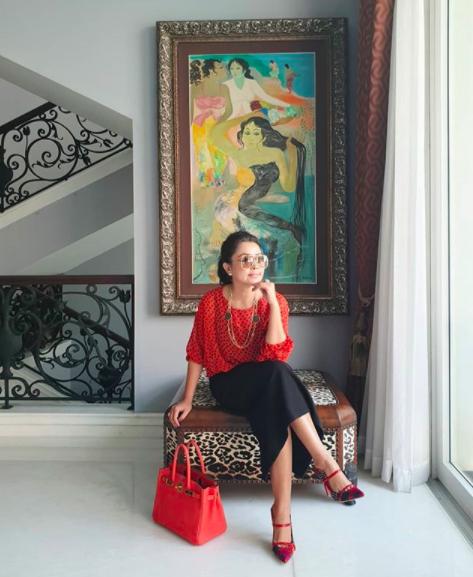 instagram.com/mayangsaritrihatmodjoreal
