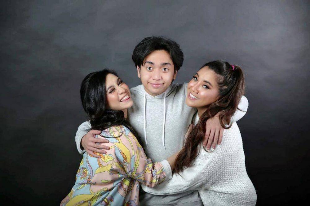 instagram.com/athinanelwan