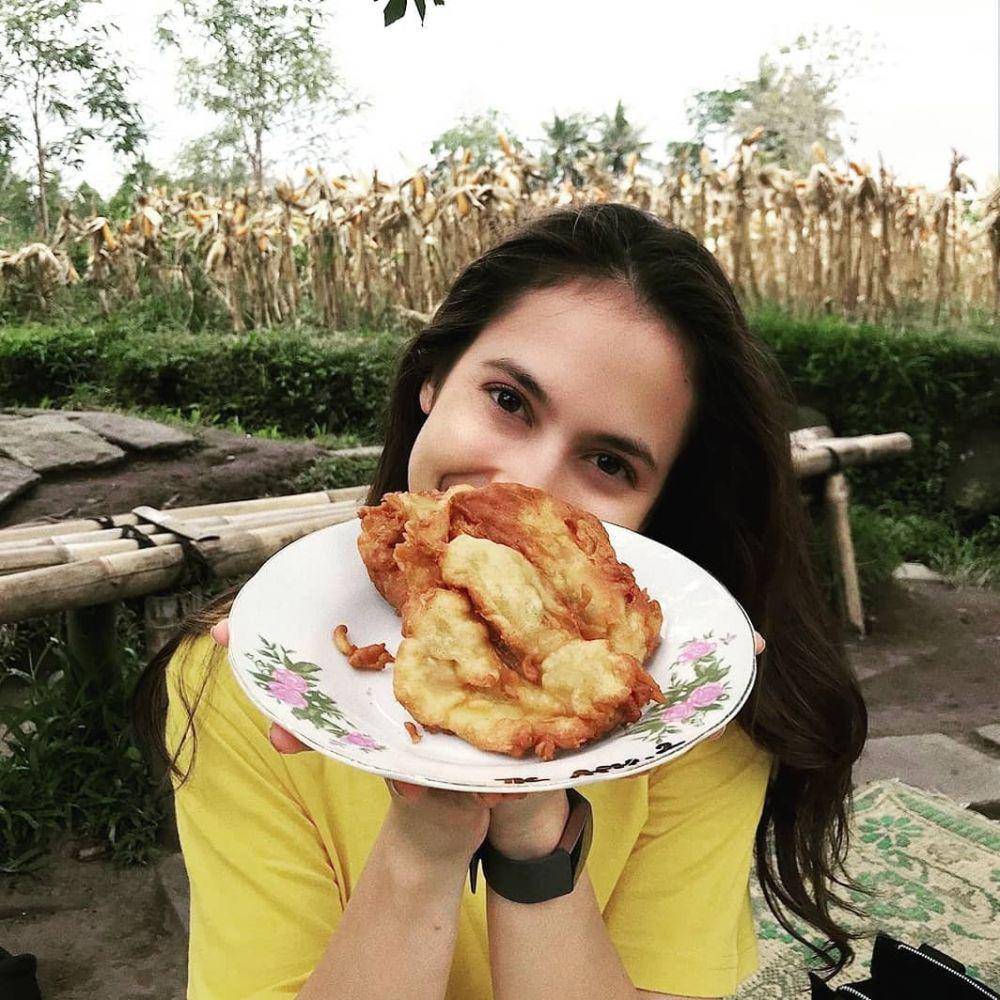 Potret Pevita Pearce di Kopi Klotok (instagram.com/kopiklotok)