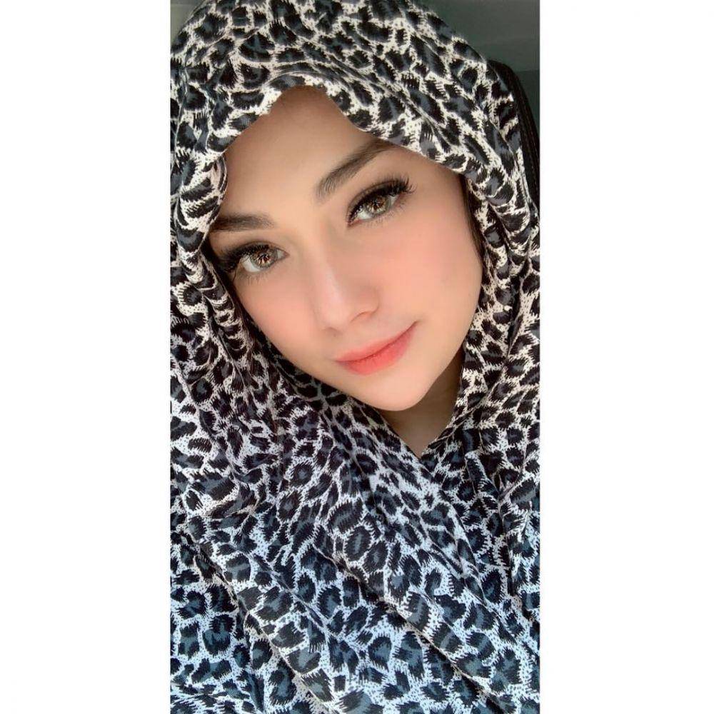 instagram.com/celine_evangelista