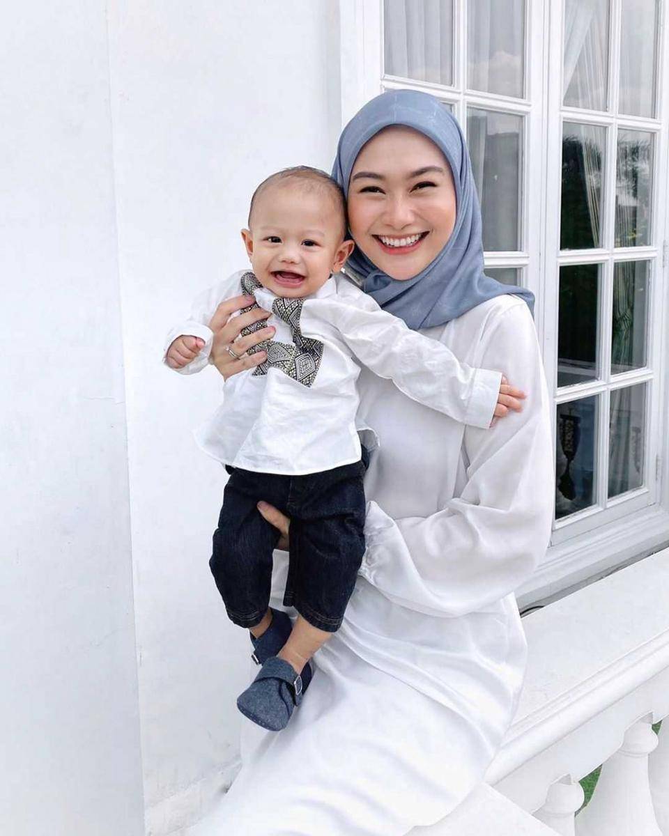 Instagram.com/indahnadapuspita