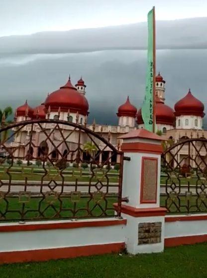 Foto awan menyerupai gelombang smong di Kabupaten Aceh Barat (Foto: Istimewa)