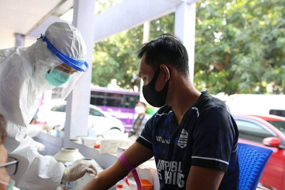 Pemain Persik Kediri saatb mengikuti Rapid Test di mess, IDN Times/ istimewa