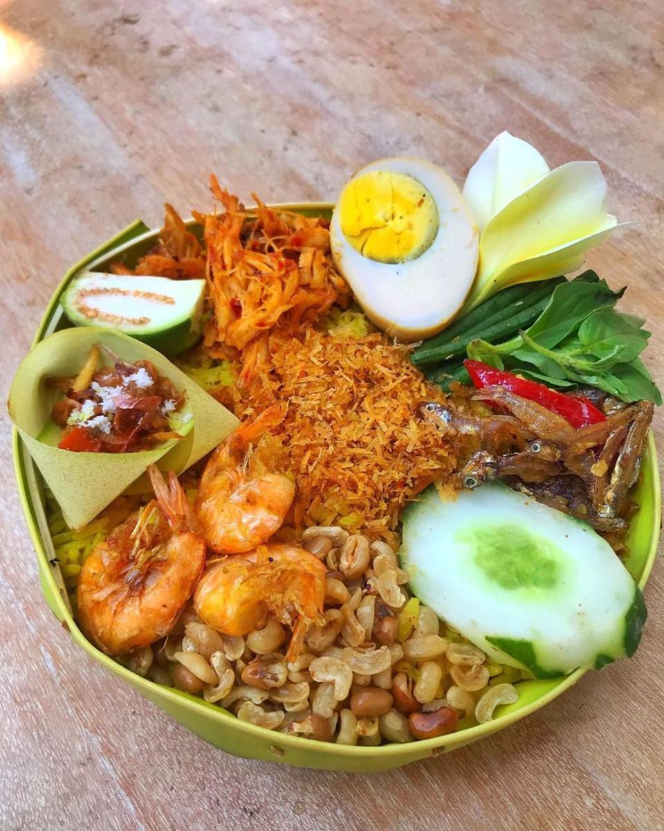 instagram.com/warungkayumanisbali