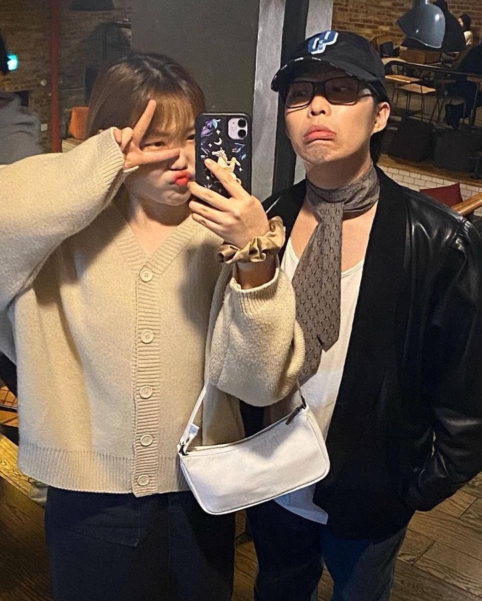 instagram.com/akmuchanhk