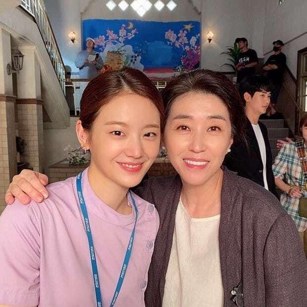 instagram.com/kim_mee_kyung