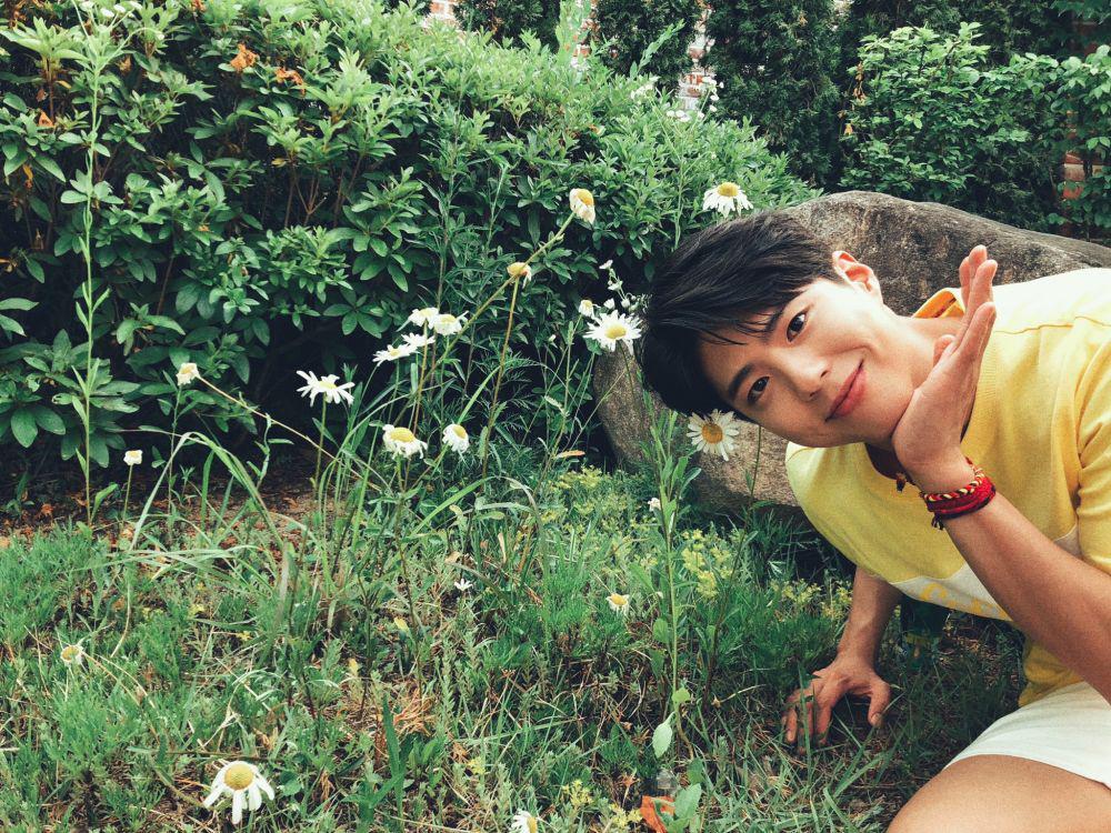 Baru Rilis Single Album, Ini 10 Potret Park Bo Gum yang Multitalenta