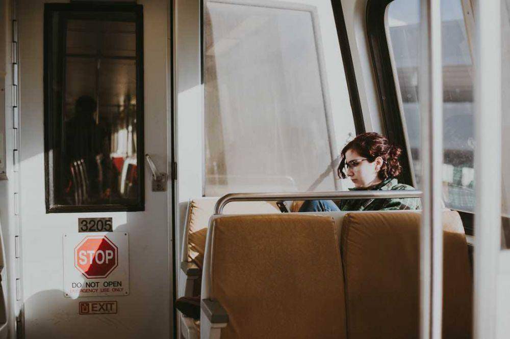 unsplash.com/@annietheby