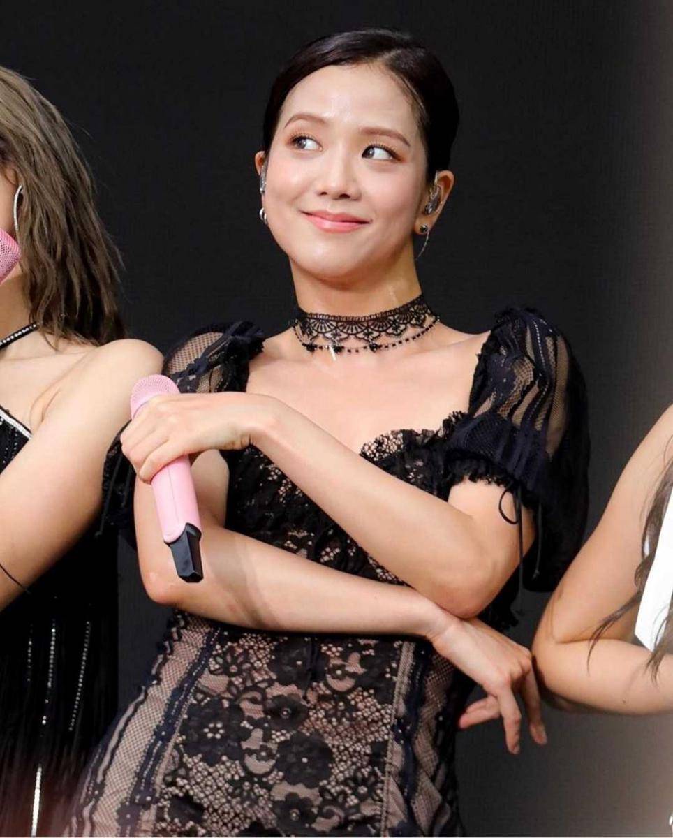 Instagram.com/jisooblackpink