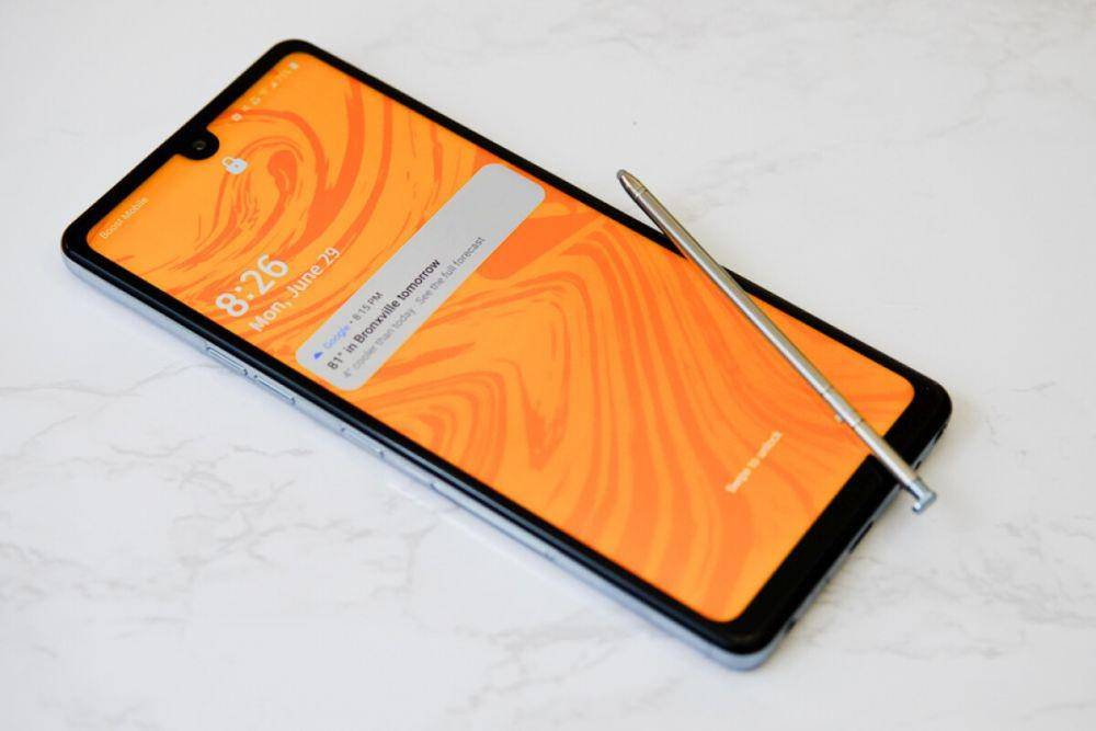 phonearena.com