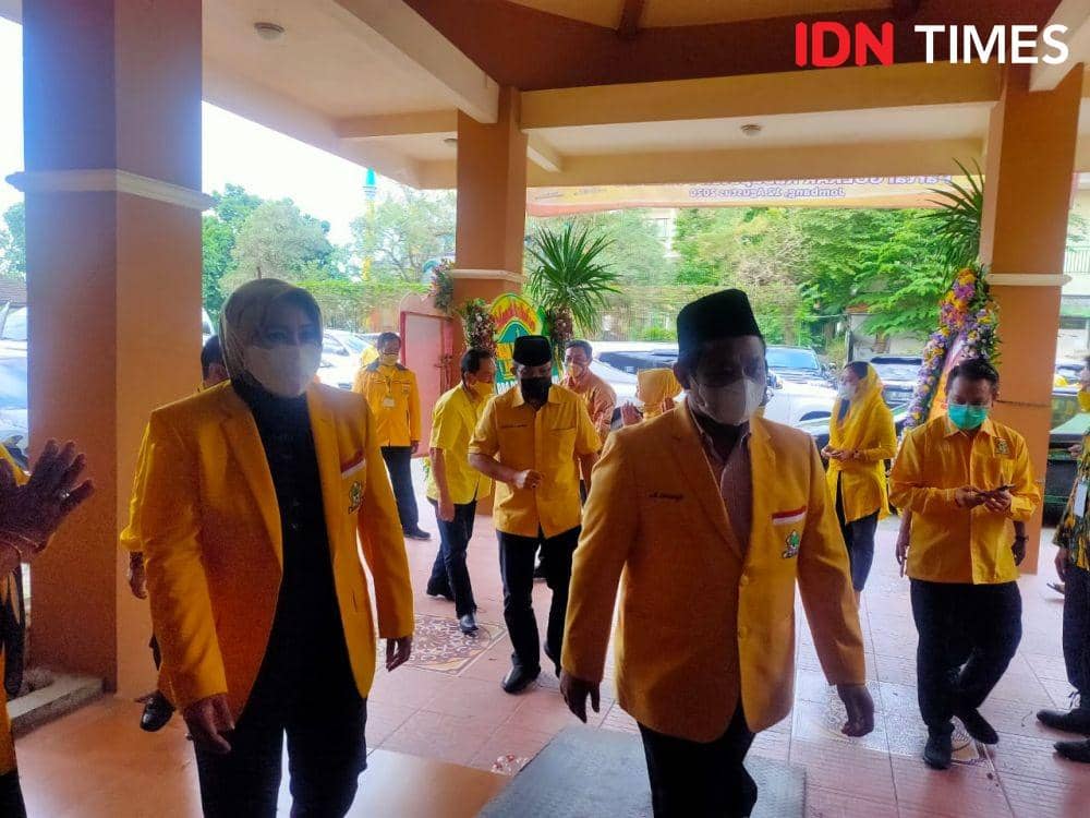 Ketua Golkar Jatim Sarmuji di Musda X Partai Golkar Jombang. IDN Times/Zainul Arifin