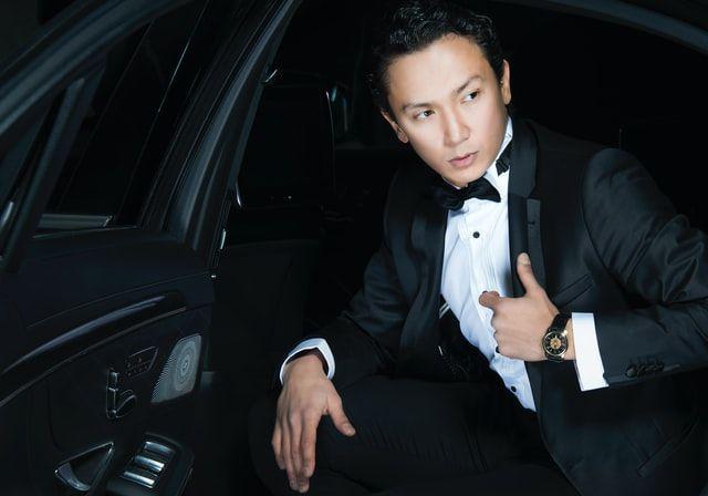 5 Tips Merawat dan Menyimpan Tuxedo dengan Tepat, Sudah Tahu Bro?