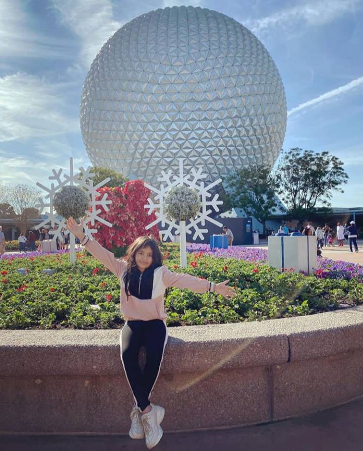 Instagram.com/lovataulany