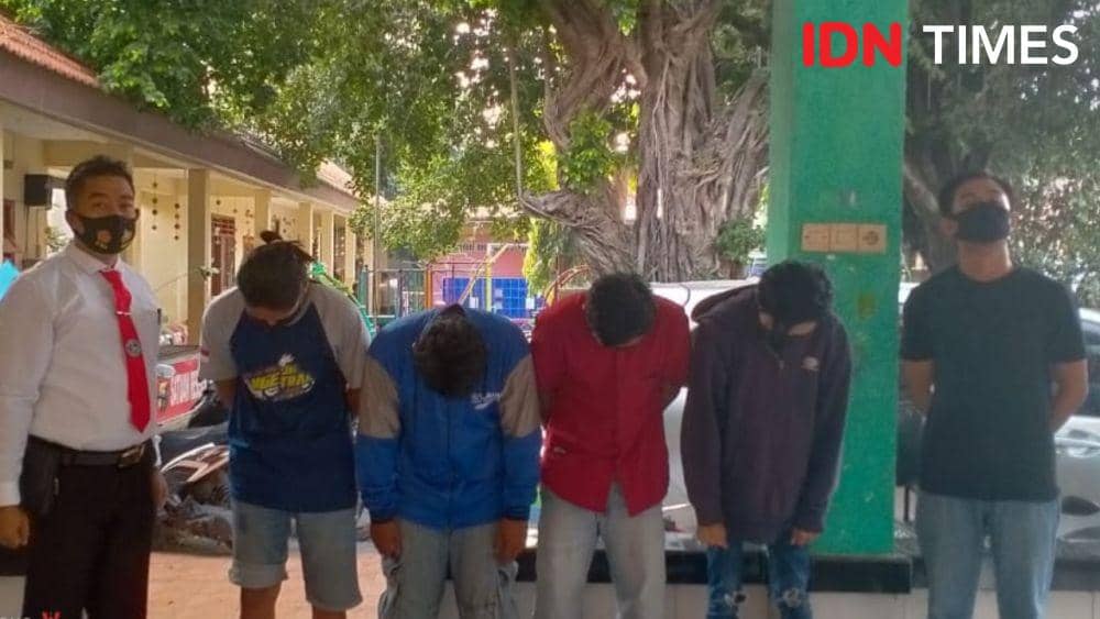Licik Banget, Pengedar di Jombang Sembunyikan Sabu di Bungkus Permen