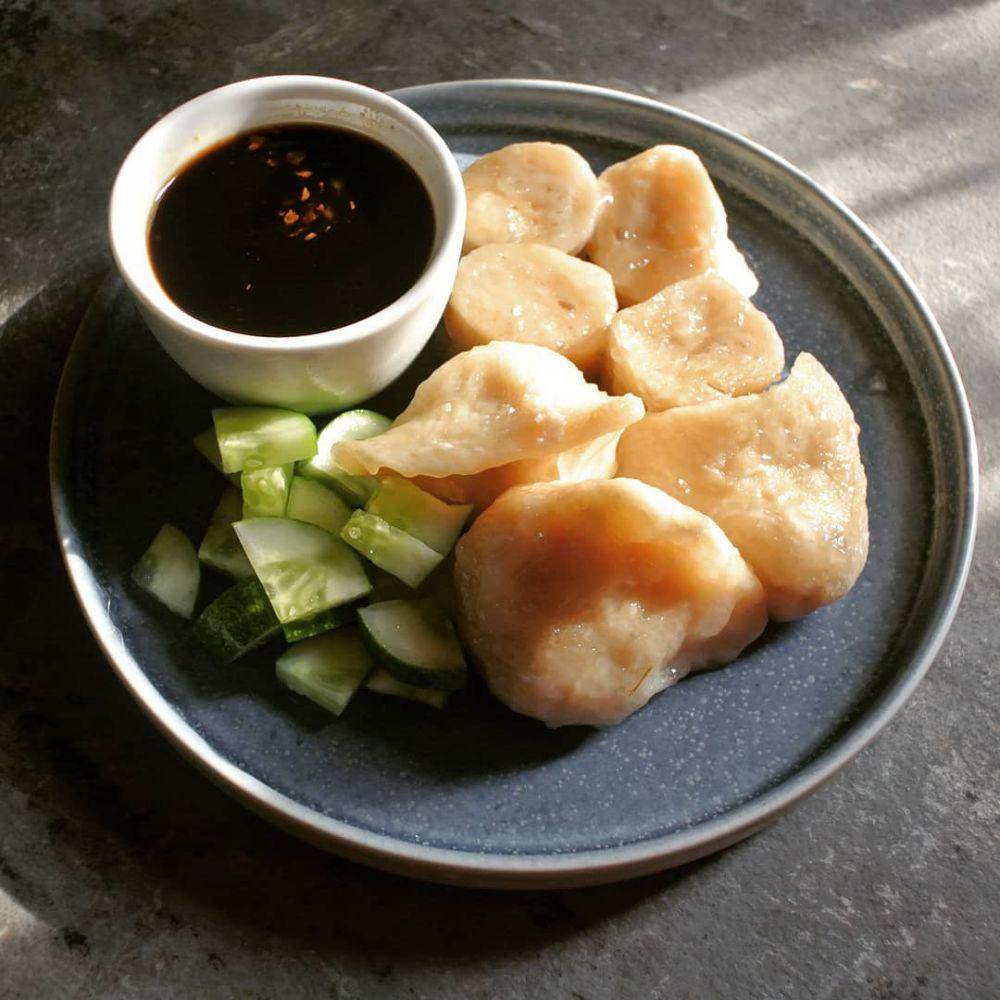 instagram.com/eatanddate