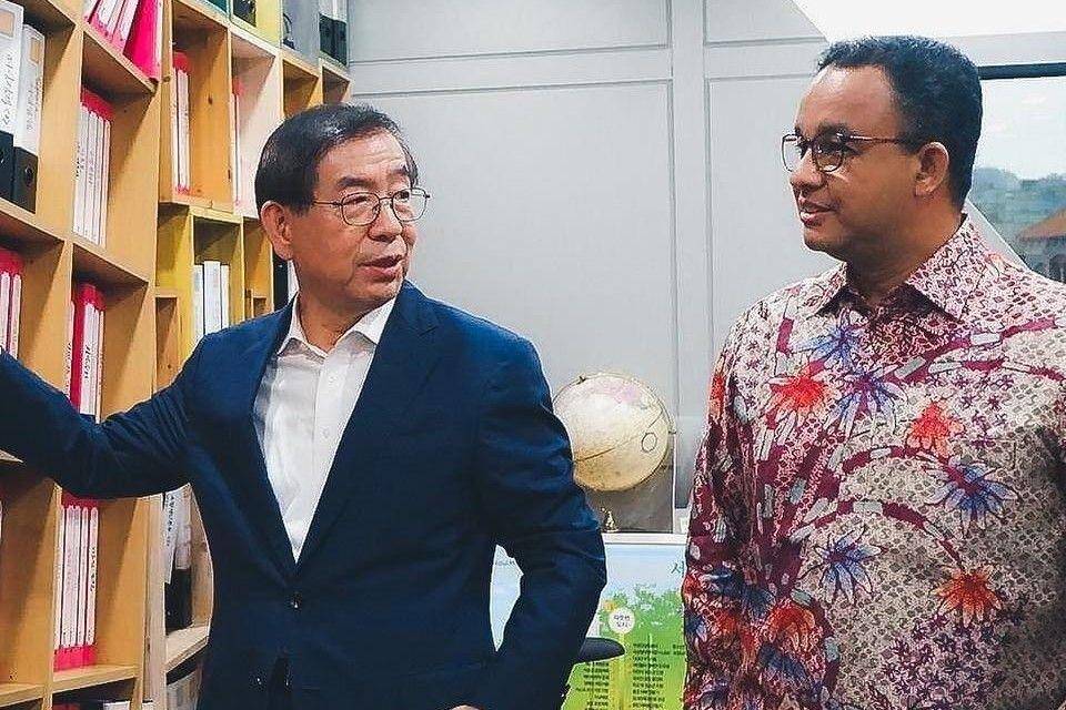 Gubernur Anies Baswedan bersama eks Mayor Seoul, Park Woon Soon (Instagram.com/aniesbaswedan)