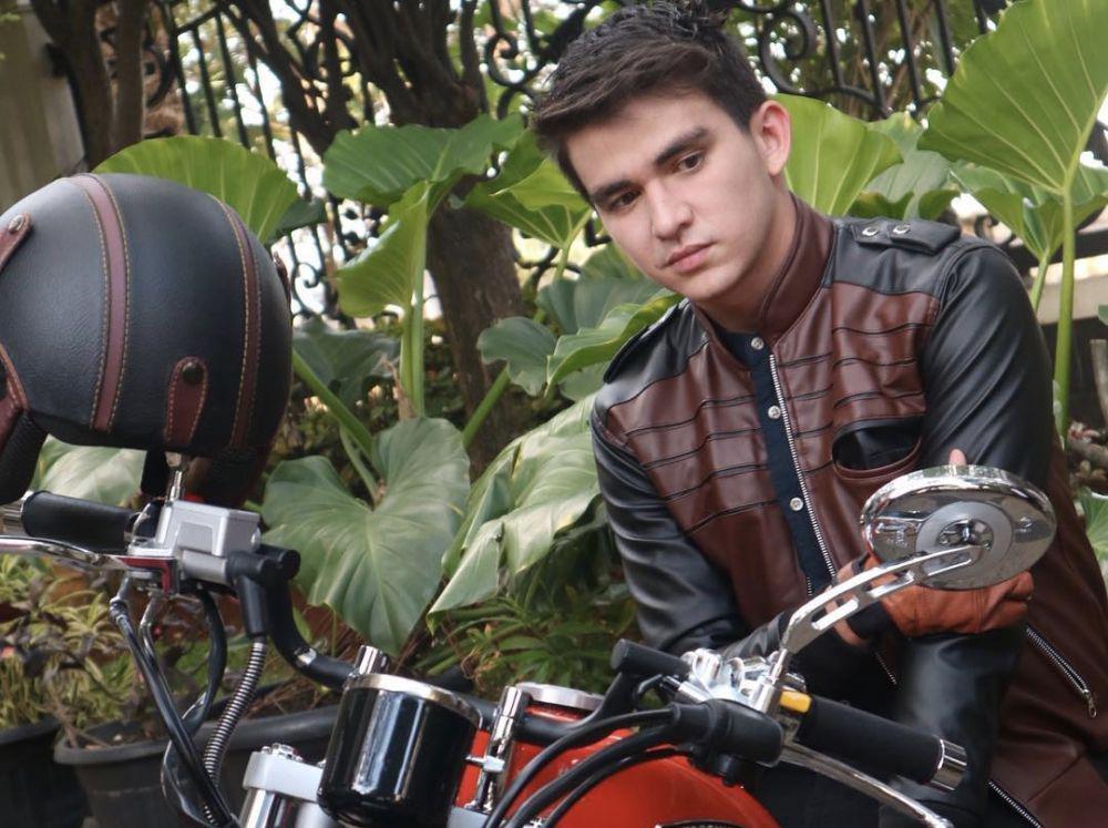 5 Tips Merawat Biker Jacket Biar Motoran Selalu Tampil Kece dan Gagah