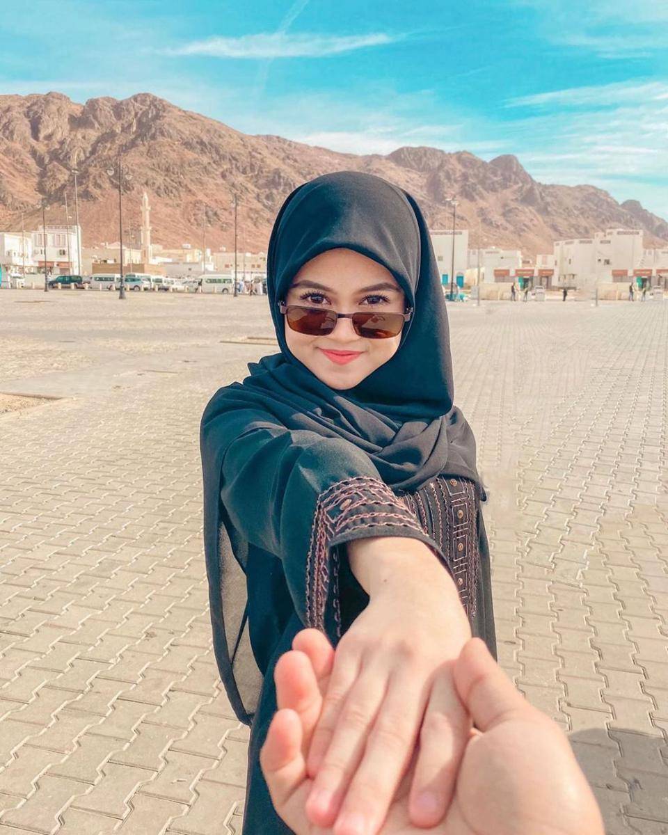 instagram.com/indrayanigr
